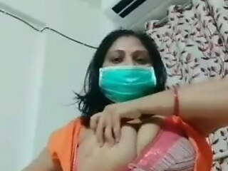 Desi indian bhabhi is showing boobs mainly webcam