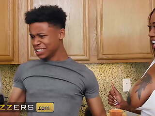 Lil D Pounds Victoria Cakes Until She Squirts - Brazzers