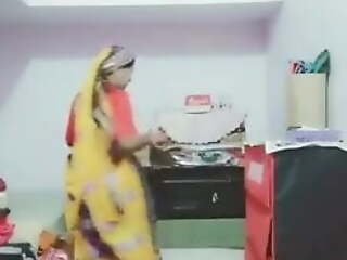 Indian mon sadaf aunty hot apparel workout