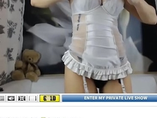 Hot blonde sexy body on webcam