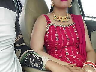 Cute Desi Indian Bonny Bhabhi Gets Fucked with Huge Dick in car outdoor risky public sex.