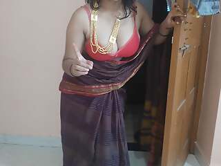 hot sexy Indian dancing on indian atmosphere choli ke piche kya hai chunri ke piche