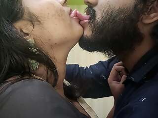 Long lip lock up accouterment 2, Vaishnavy and Sharun Raj long lip lock up with tongue kiss, Hot kissing of day-dreamer mallu couple