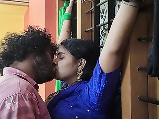 Kerala half saree BDSM hand on window and hot fling with pussy and ass lick romance, Mallu hot sex by Vaishnavy and Sharun Raj