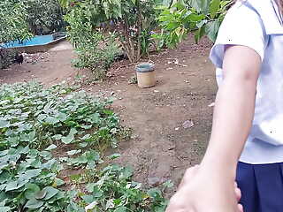 LUCKY GARDENER FUCK STUDENT OUTDOOR TOO TIGHT PUSSY Grungy